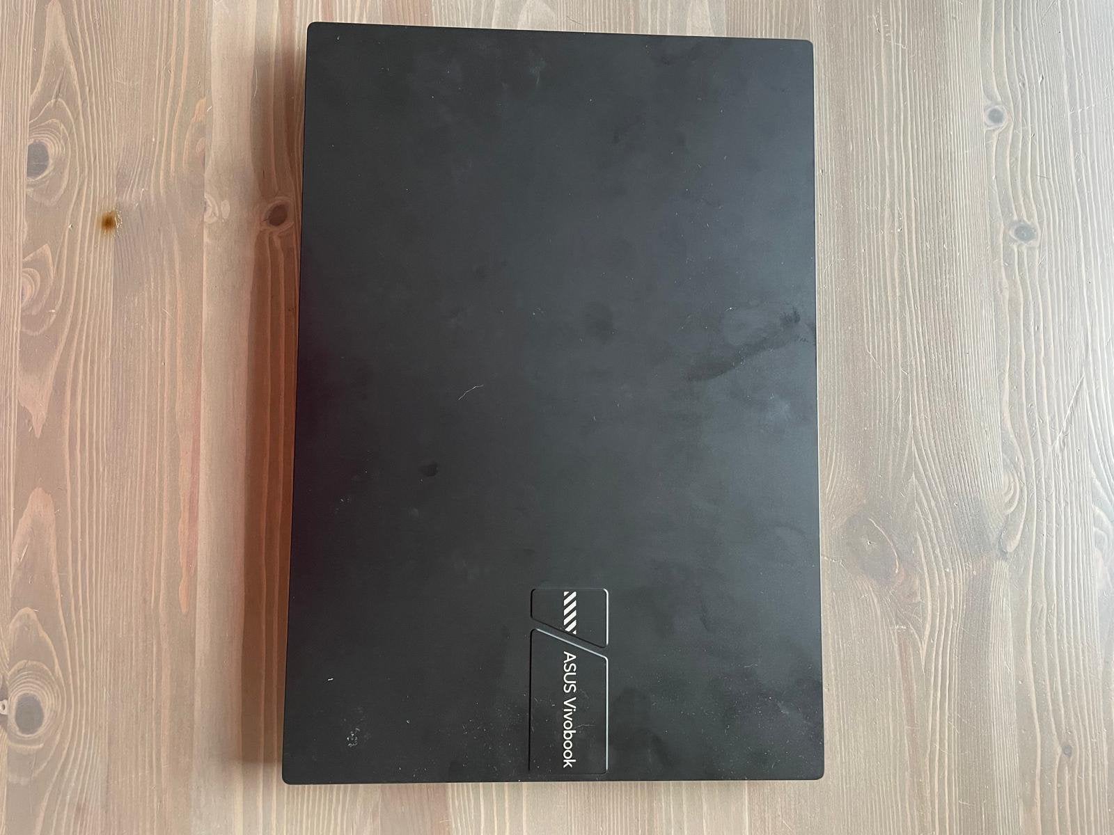 Asus Vivobook, Computers en Software, Ophalen, Zo goed als nieuw