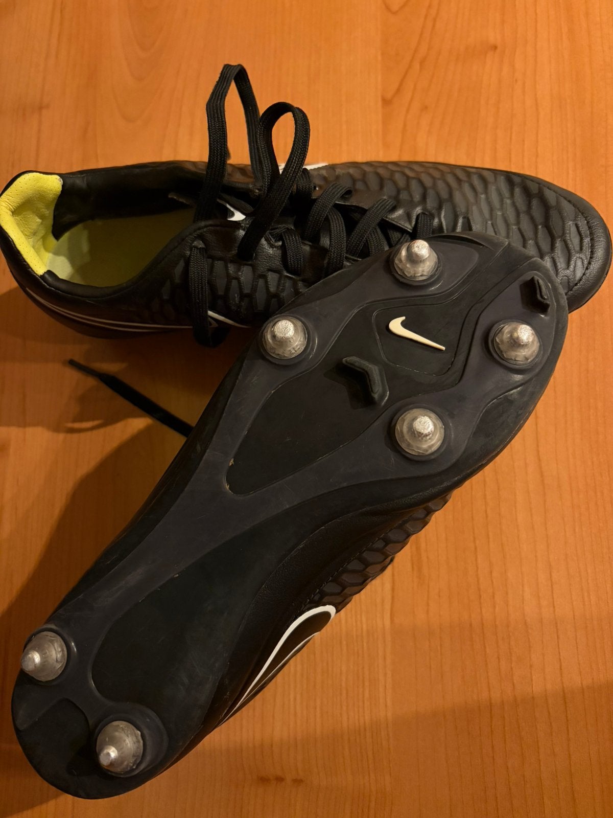 Nike voetbalschoenen 42,5, Enlèvement ou Envoi, Utilisé