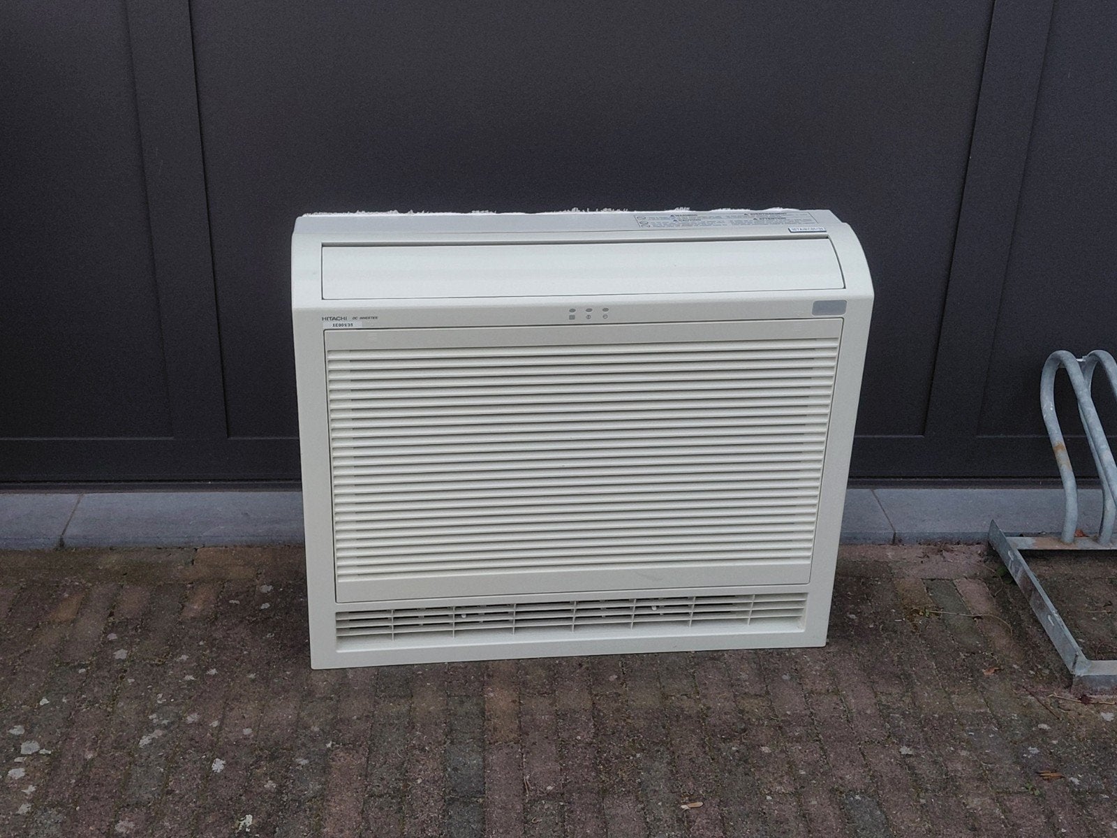 Airco vloermodel 2,5kw hitachi, Doe-het-zelf en Bouw, Ophalen, Gebruikt