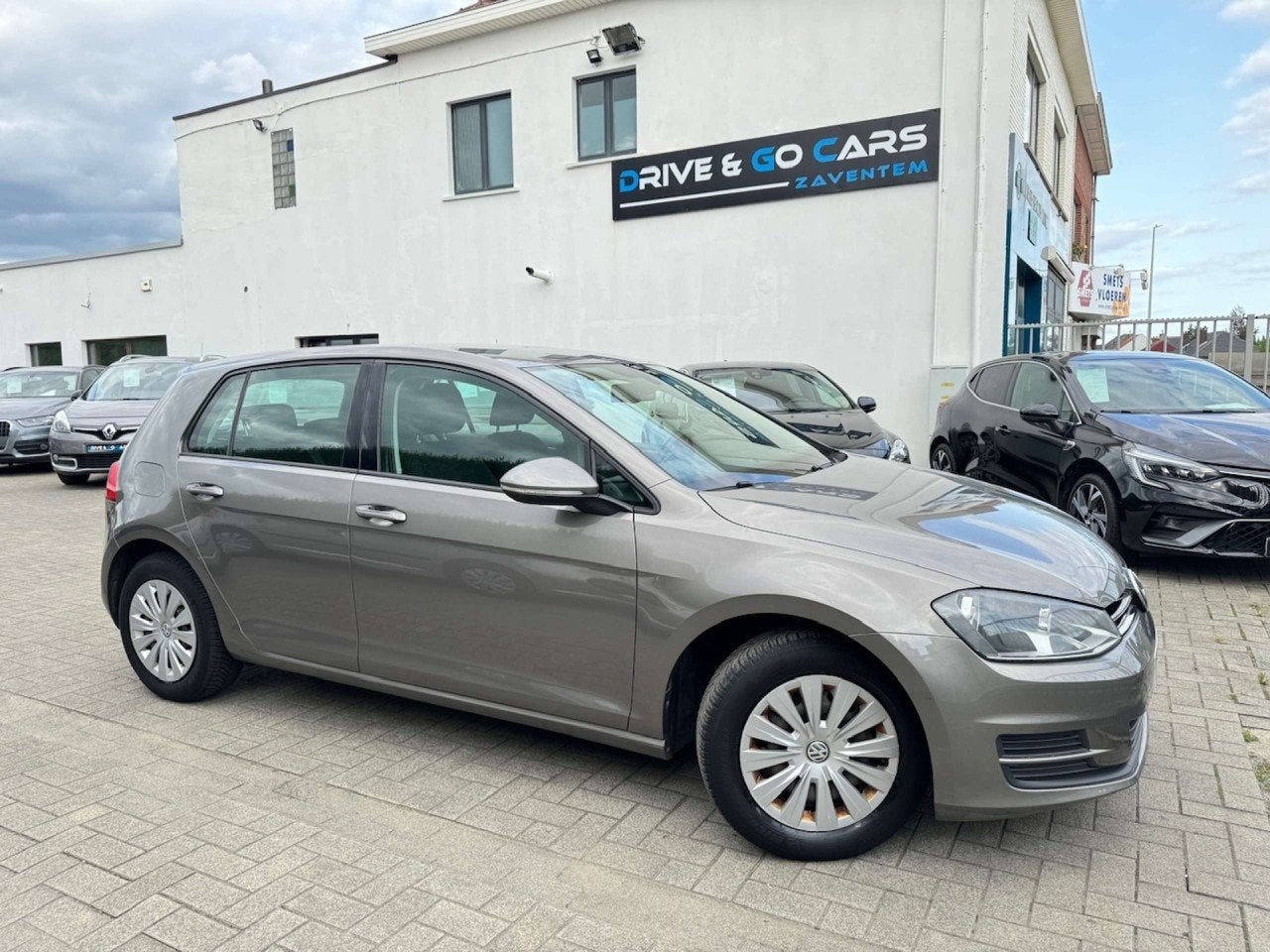 Volkswagen Golf Golf 1.2 TSI BlueMotion * 1 JAAR GARANTIE *, Voorwielaandrijving, Stof, Gebruikt, 4 cilinders