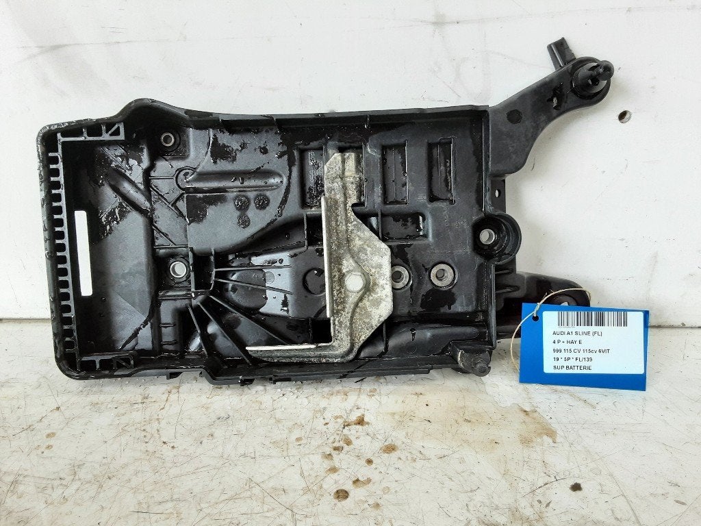 SUPPORT DE BATTERIE Audi A1 Sportback (GBA) (2Q0915331), Utilisé, Audi