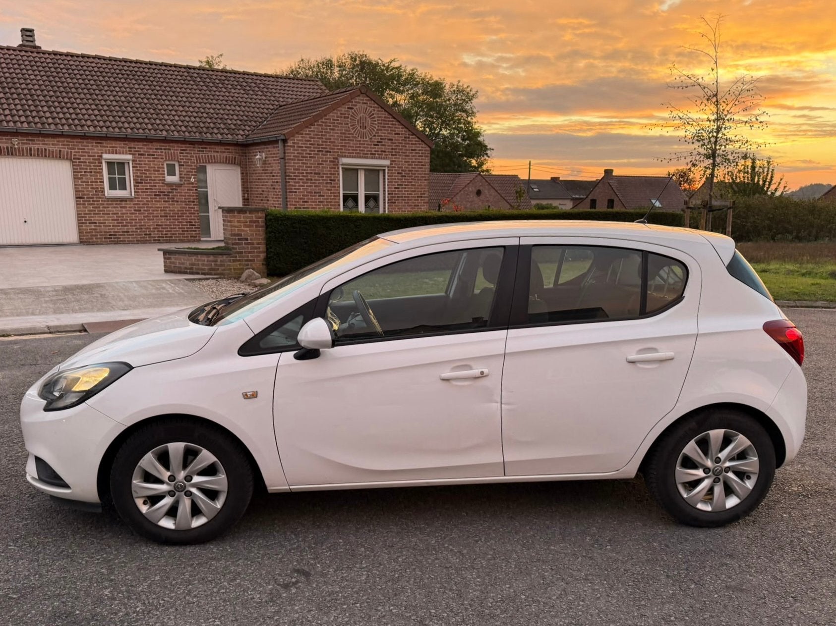 Opel Corsa 1.2 benzine 5-deurs 161000km 1proprio klaar om te, Voorwielaandrijving, Dealer onderhouden, Stof, Wit