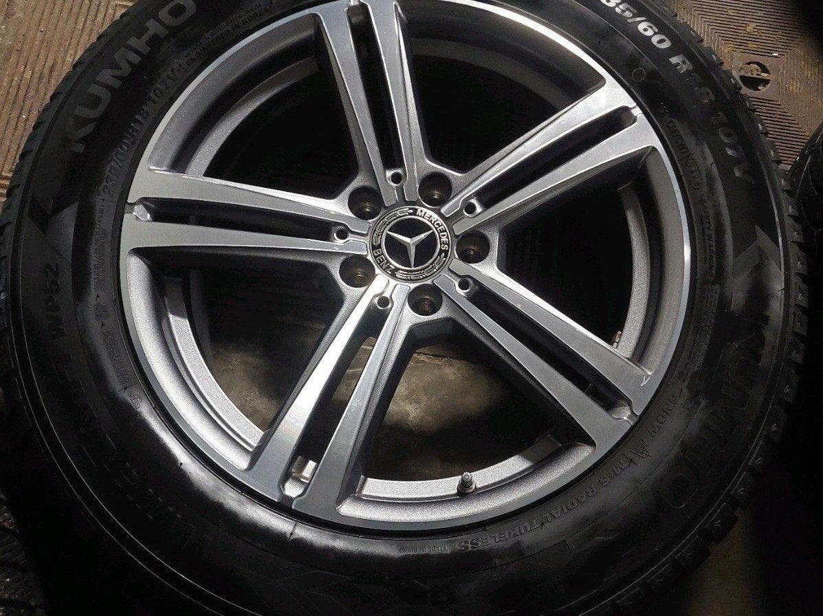 Original Mercedes GLC X253 jantes avec pneus hiver 235 60 18, Enlèvement, Pneus hiver, Pneu(s)
