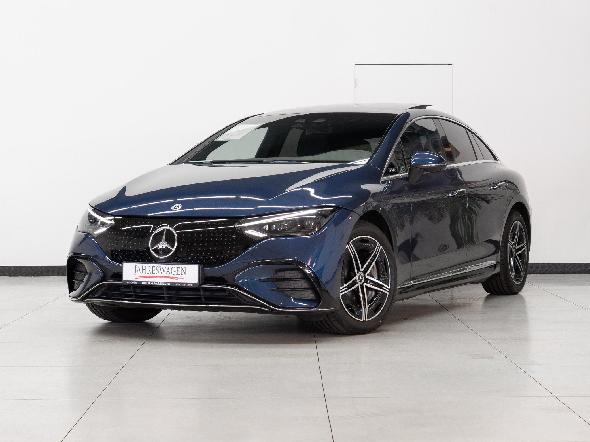 Mercedes-Benz EQE 300 AMG Premium HYPERSCREEN Leder PANORAMA, Autos, Cuir, Achat, 4 portes, Entreprise
