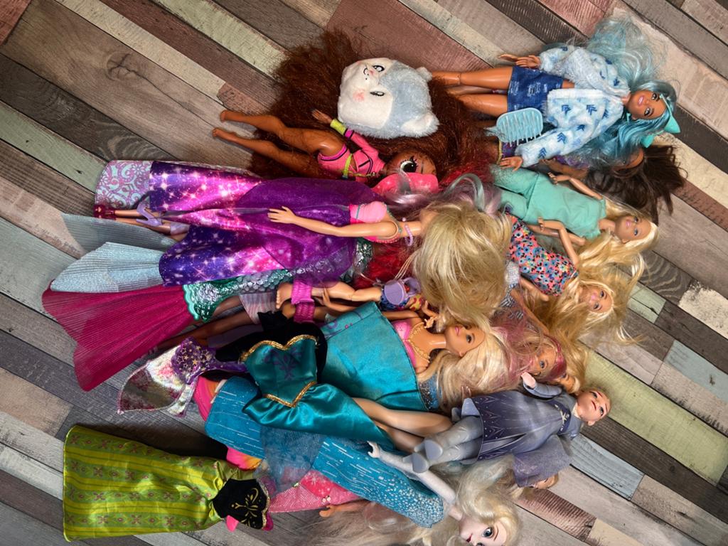 Gros lot barbie, Kinderen en Baby's, Speelgoed | Poppen, Ophalen of Verzenden, Zo goed als nieuw, Barbie