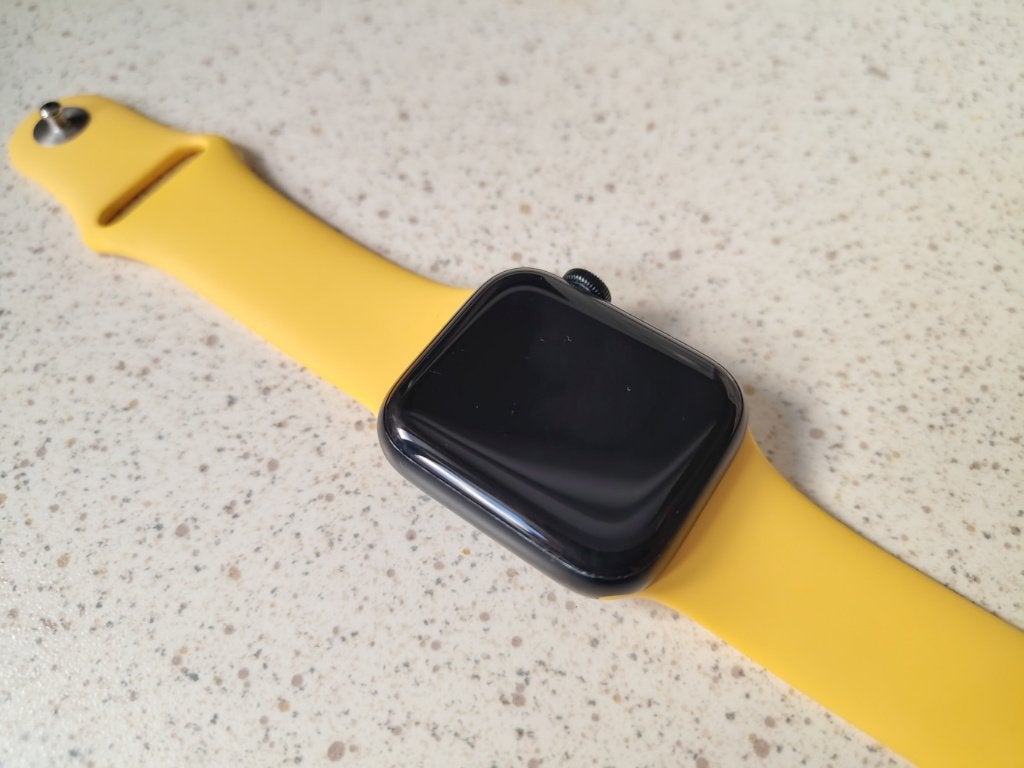 Apple Watch SE2 40 mm (avec accessoires), IOS, Ophalen of Verzenden, Zo goed als nieuw, Waterdicht