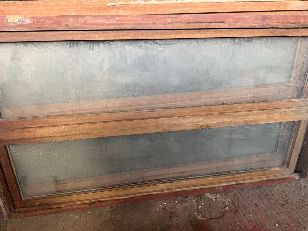 Deux porte fenetre duble vitrage a vendre bois 200€, Bricolage & Construction, Enlèvement ou Envoi, Comme neuf