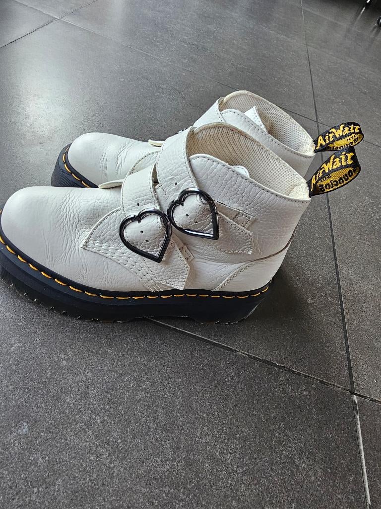 Witte Dr. Martens devon heart laarsjes maat 38, Ophalen, Wit, Dr. Martens, Zo goed als nieuw
