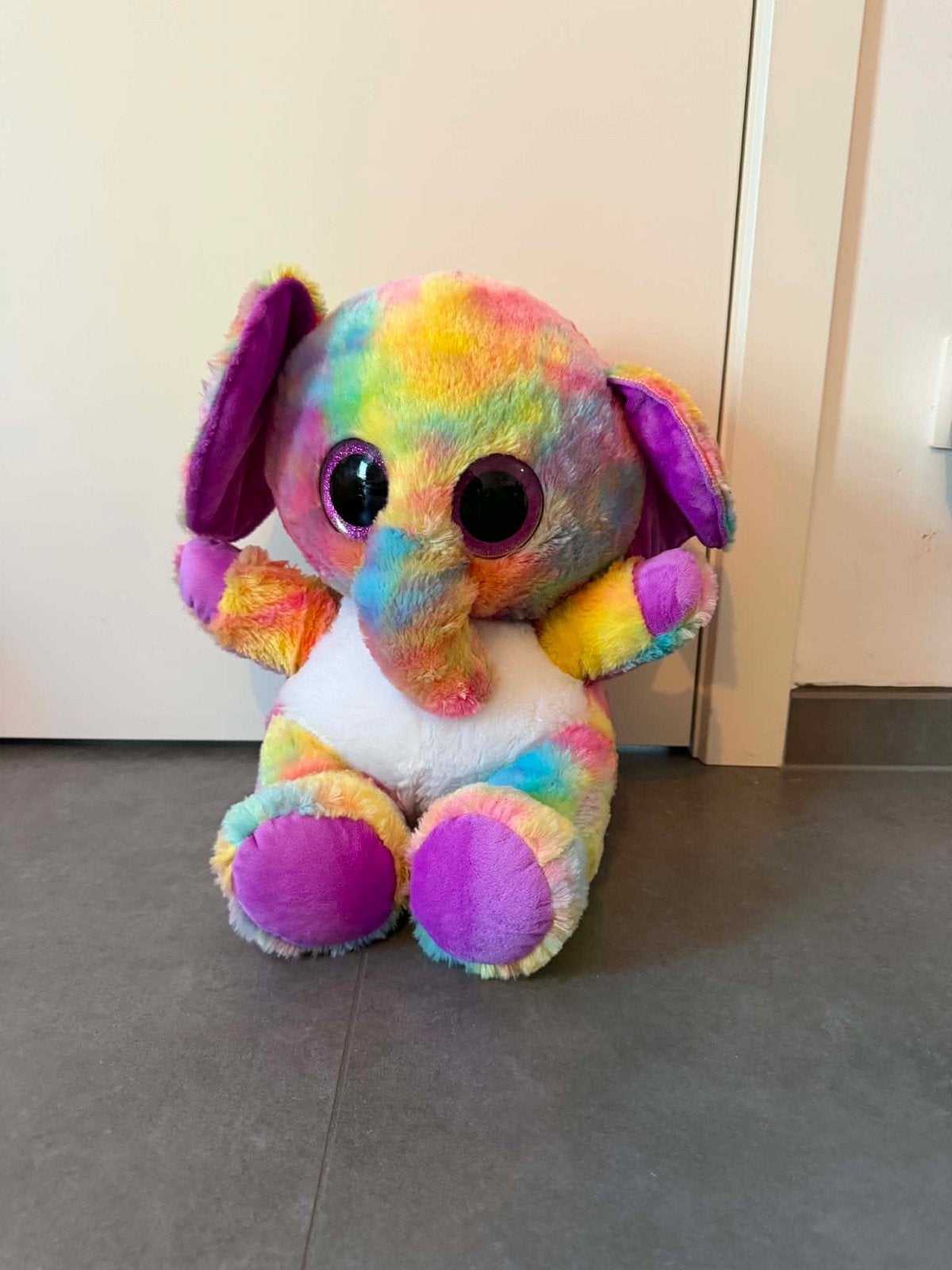 knuffel olifant, Enlèvement, Éléphant