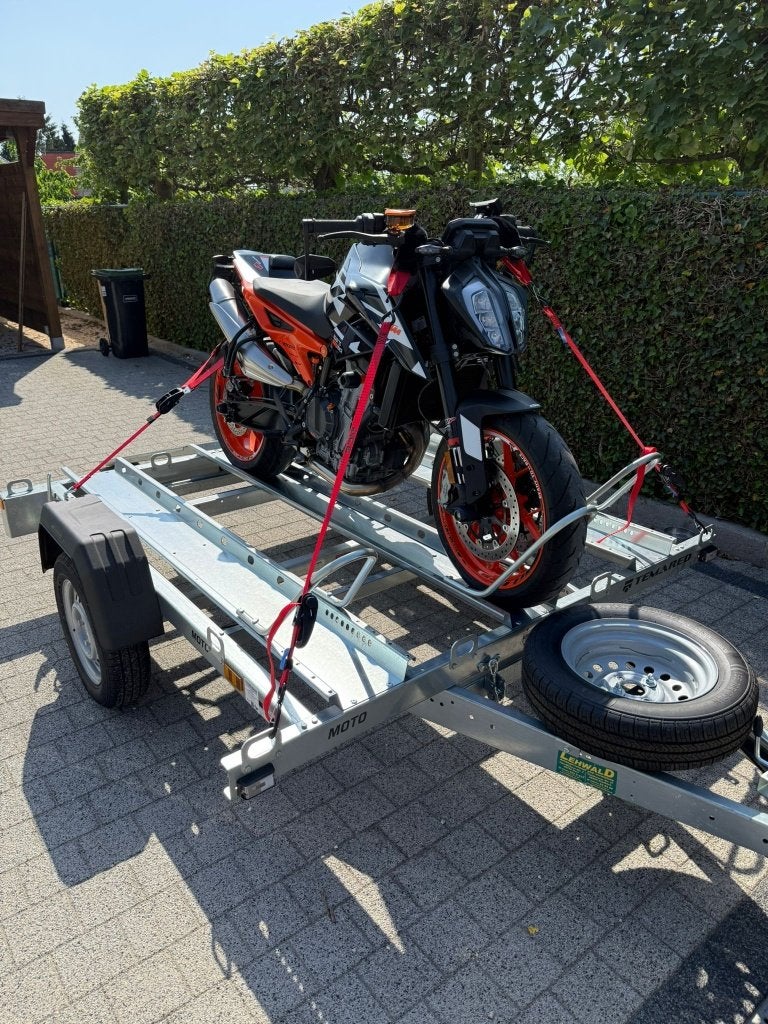 Te huur mototrailer 1 of 2 motoren omgeving Tongeren-Hasselt, Enlèvement, Comme neuf