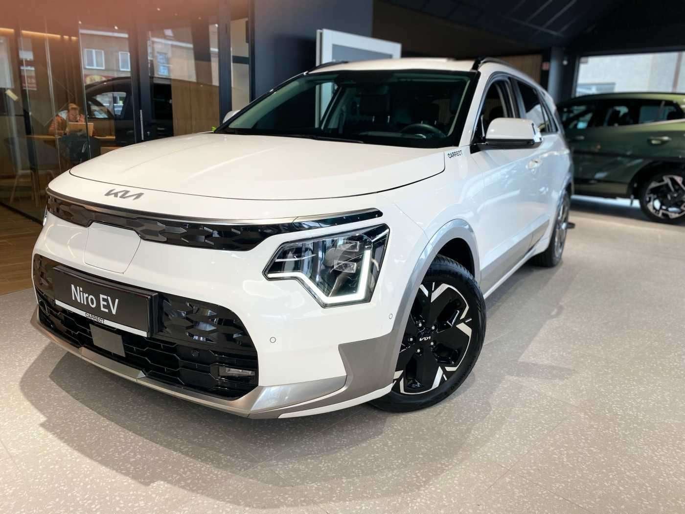 Kia Niro EV 64.8 kWh Pace (bj 2023, automaat), Auto's, Automaat, Gebruikt, Wit, 5 zetels