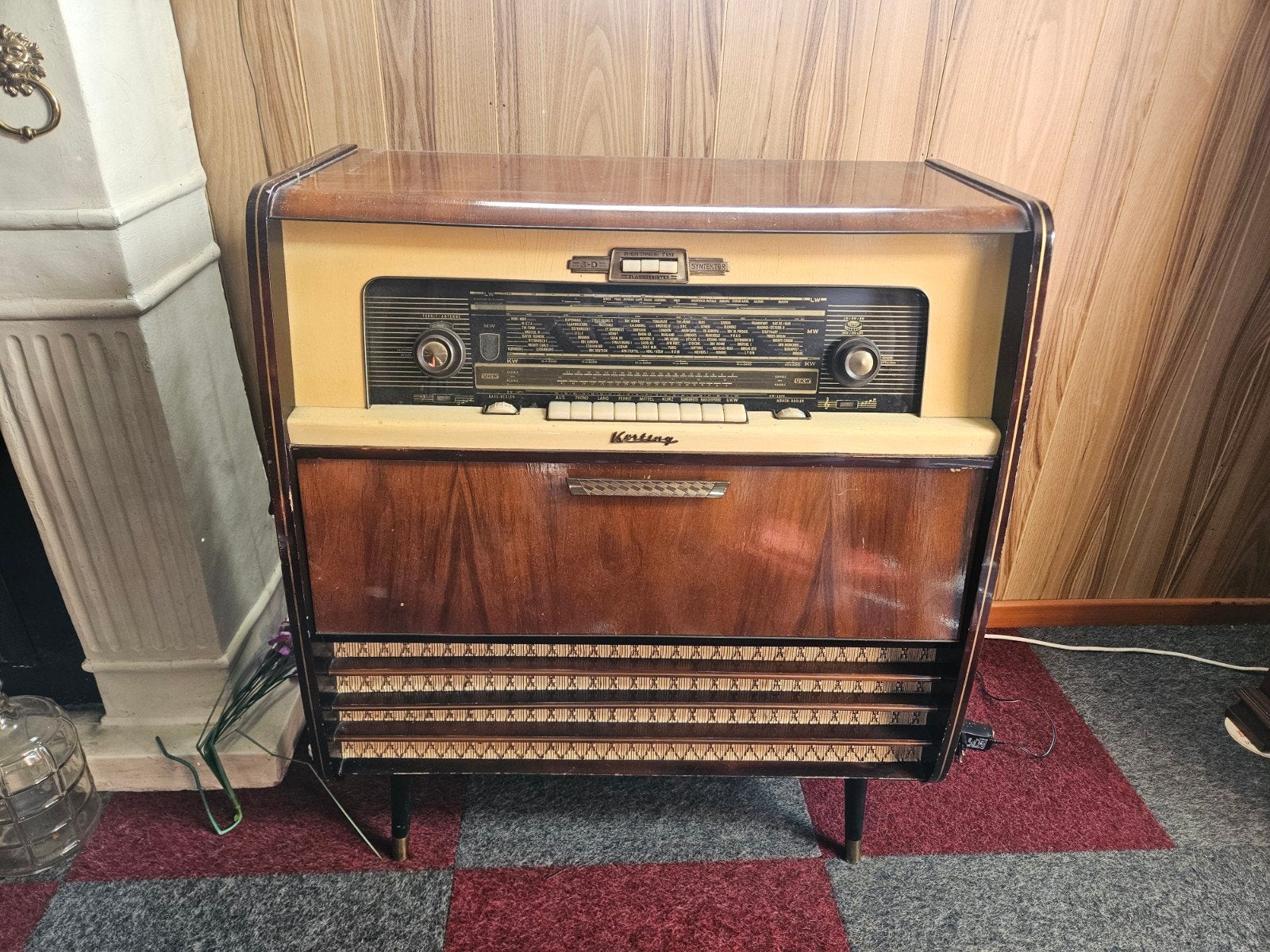 antieke radio met platenspeler, Antiek en Kunst, Antiek | Tv's en Audio, Ophalen