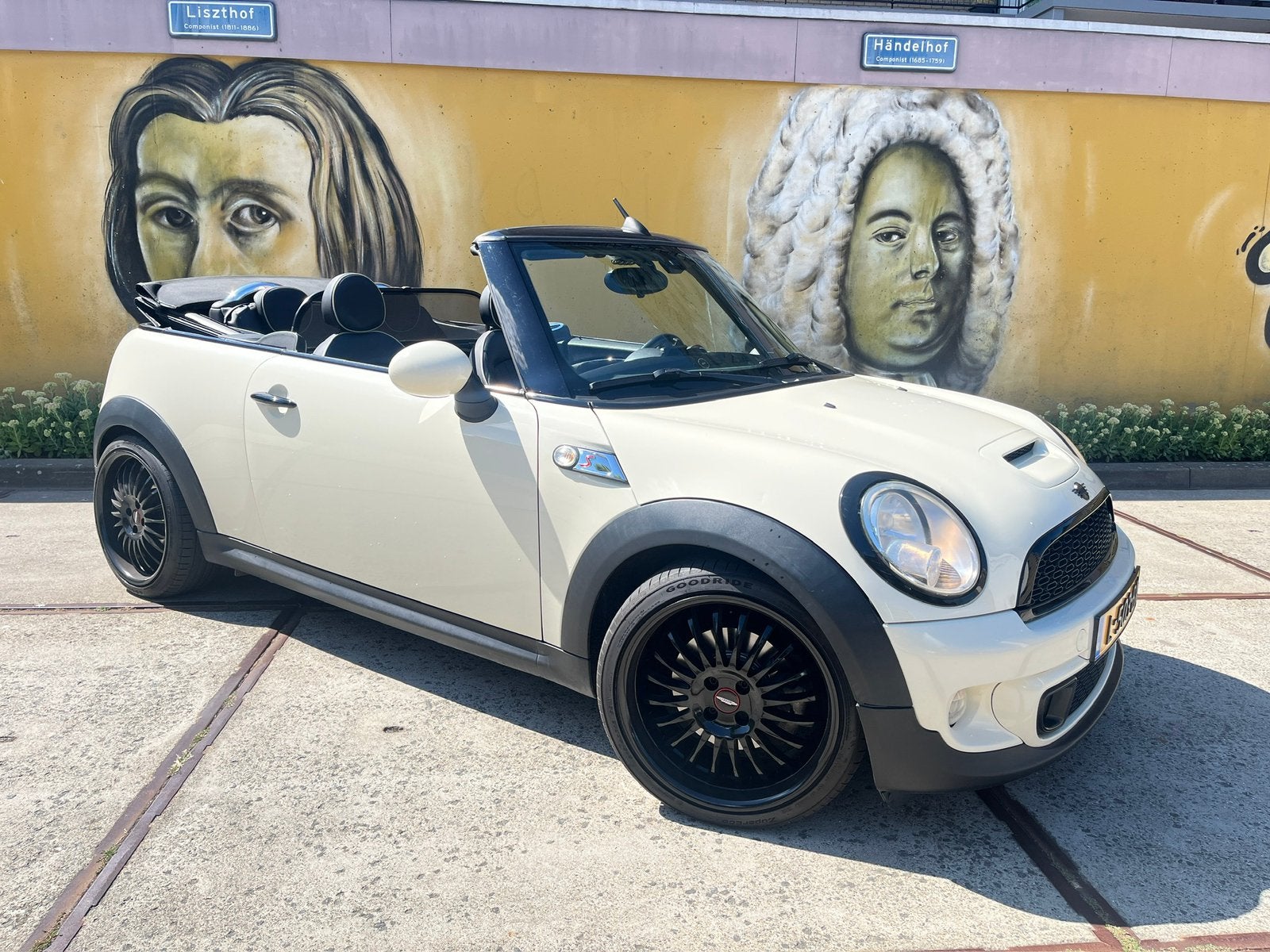 Mini cooper S cabrio, Autos, Mini, Cuir, 135 kW, Cabriolet, Noir