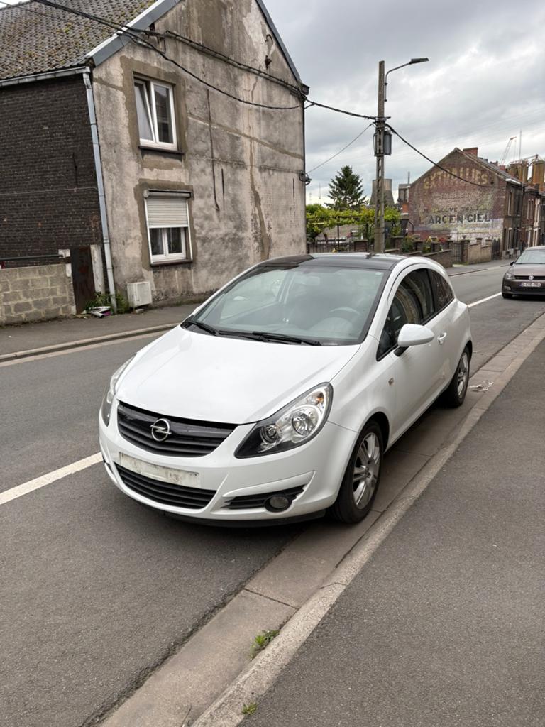 Opel Corsa 1.2 Essence Édition Limitée Prête à immatriculer, Euro 5, Stof, Zwart, Wit