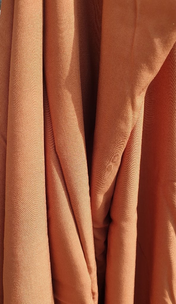 Tissu viscose cognac très douce – fluide & prêt à coudre, Hobby & Loisirs créatifs, Neuf, Brun, 200 cm ou plus, Enlèvement ou Envoi