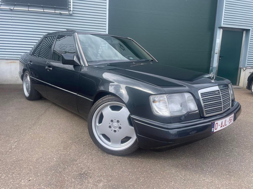 Mercedes-Benz E 280 W124/Old Timer/Dikke Auto/Airco/Top Staa, Auto's, Automaat, Achterwielaandrijving, Beige, USB