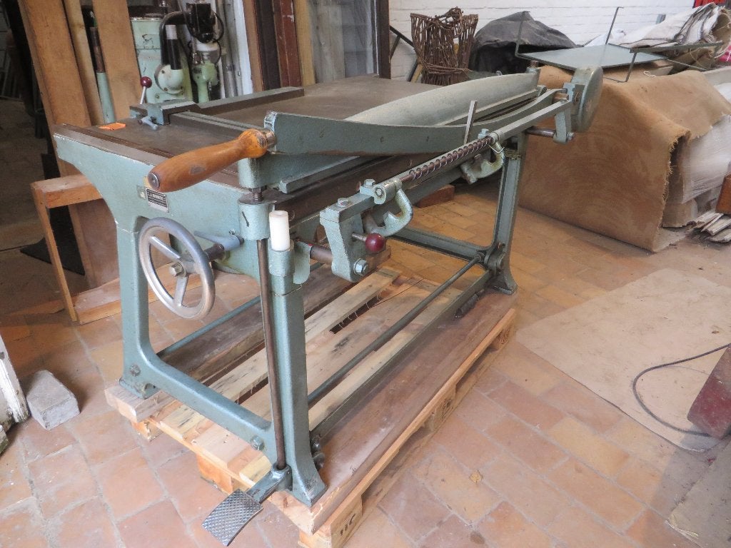 snijtafel voor karton, Ophalen