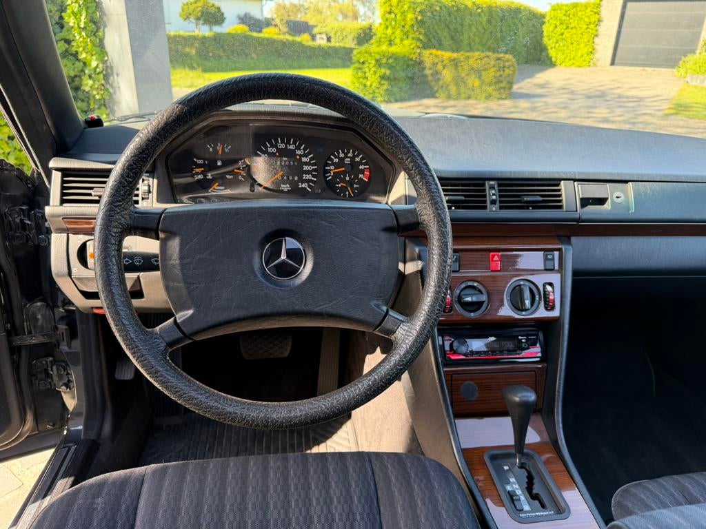 300CE COUPE w124 AUTOMAAT, foto 7