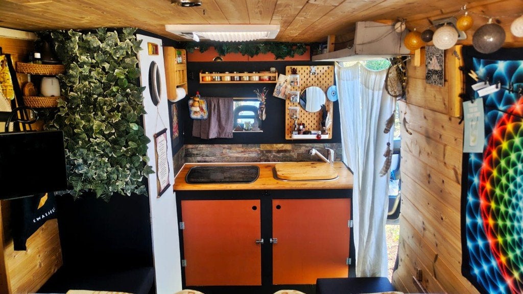 Camping-car Peugeot Boxer L3H2 (150 ch), Chauffage autonome, Jusqu'à 2, Modèle Bus ou Fourgon aménagé, Toilette chimique