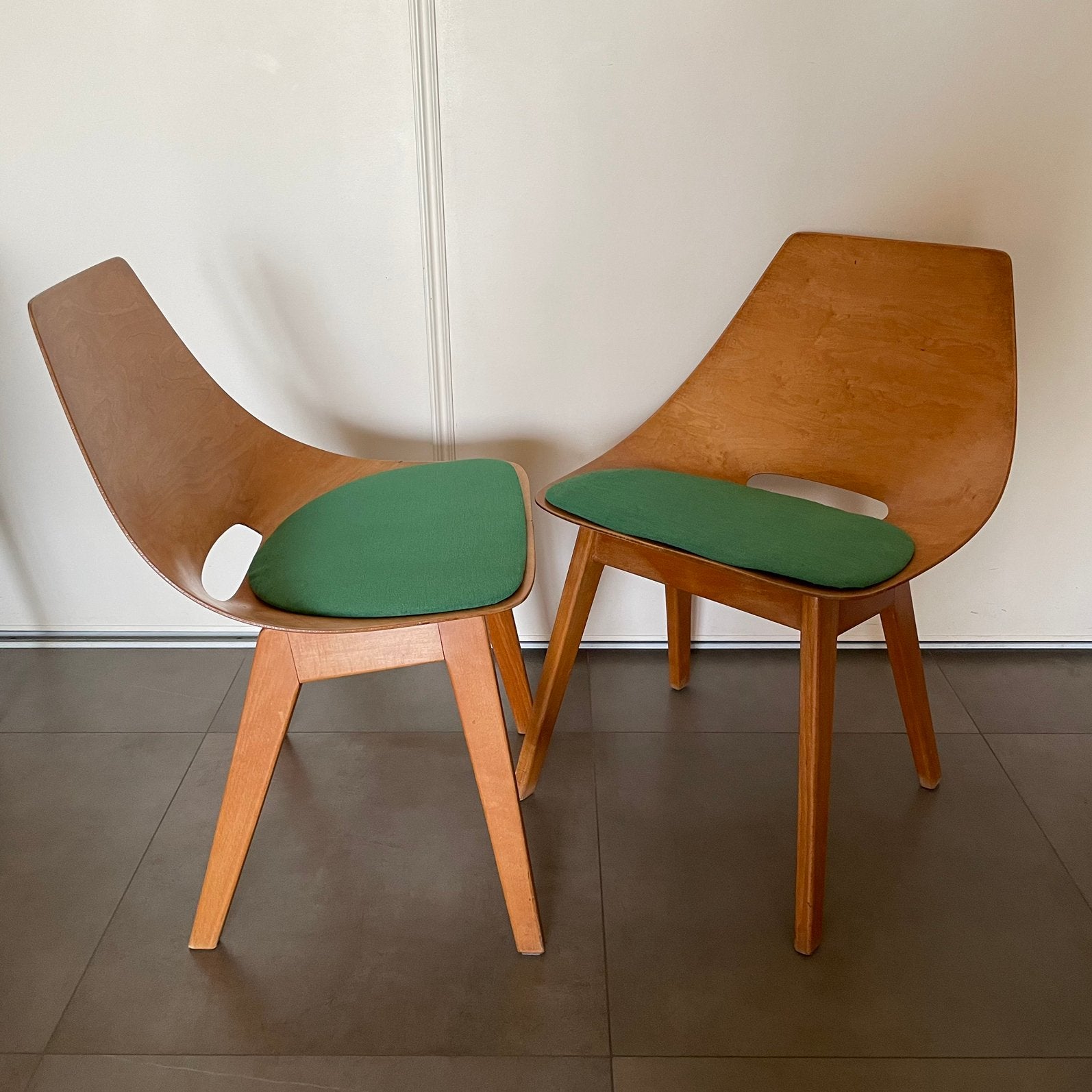 Paire chaises Amsterdam vintage vintage Guariche, Enlèvement, Utilisé