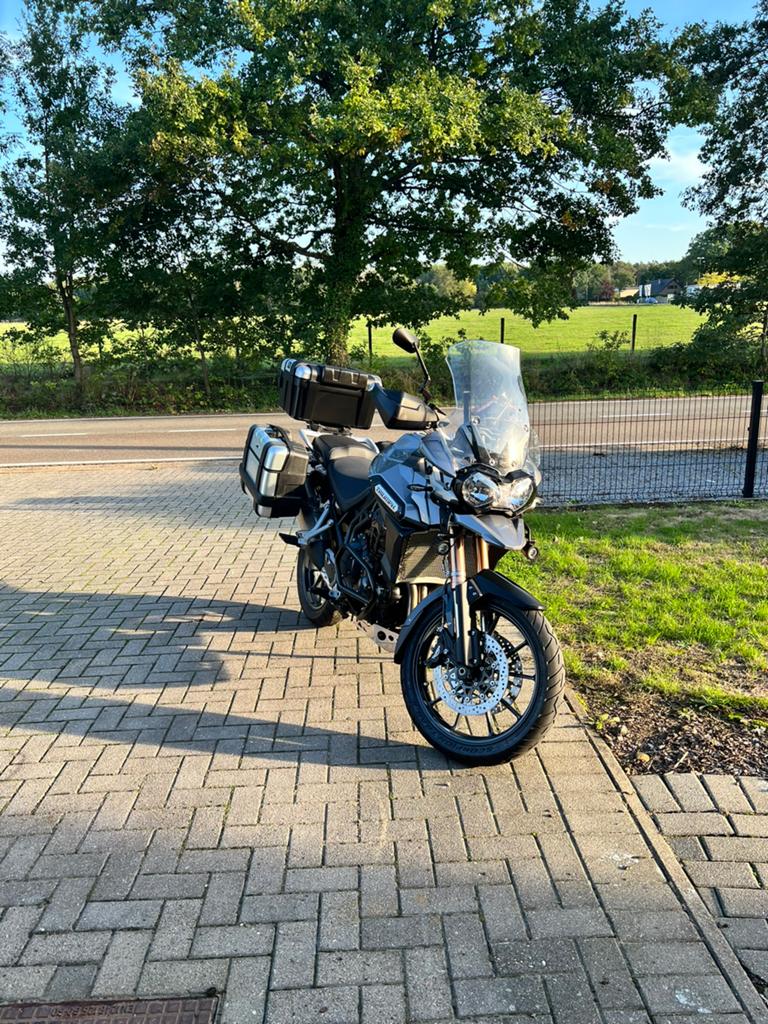 Te koop: Triumph Explorer 1200 – klaar voor lange ritten, Motorrijbewijs A, Gebruikt, 3 cilinders, Particulier