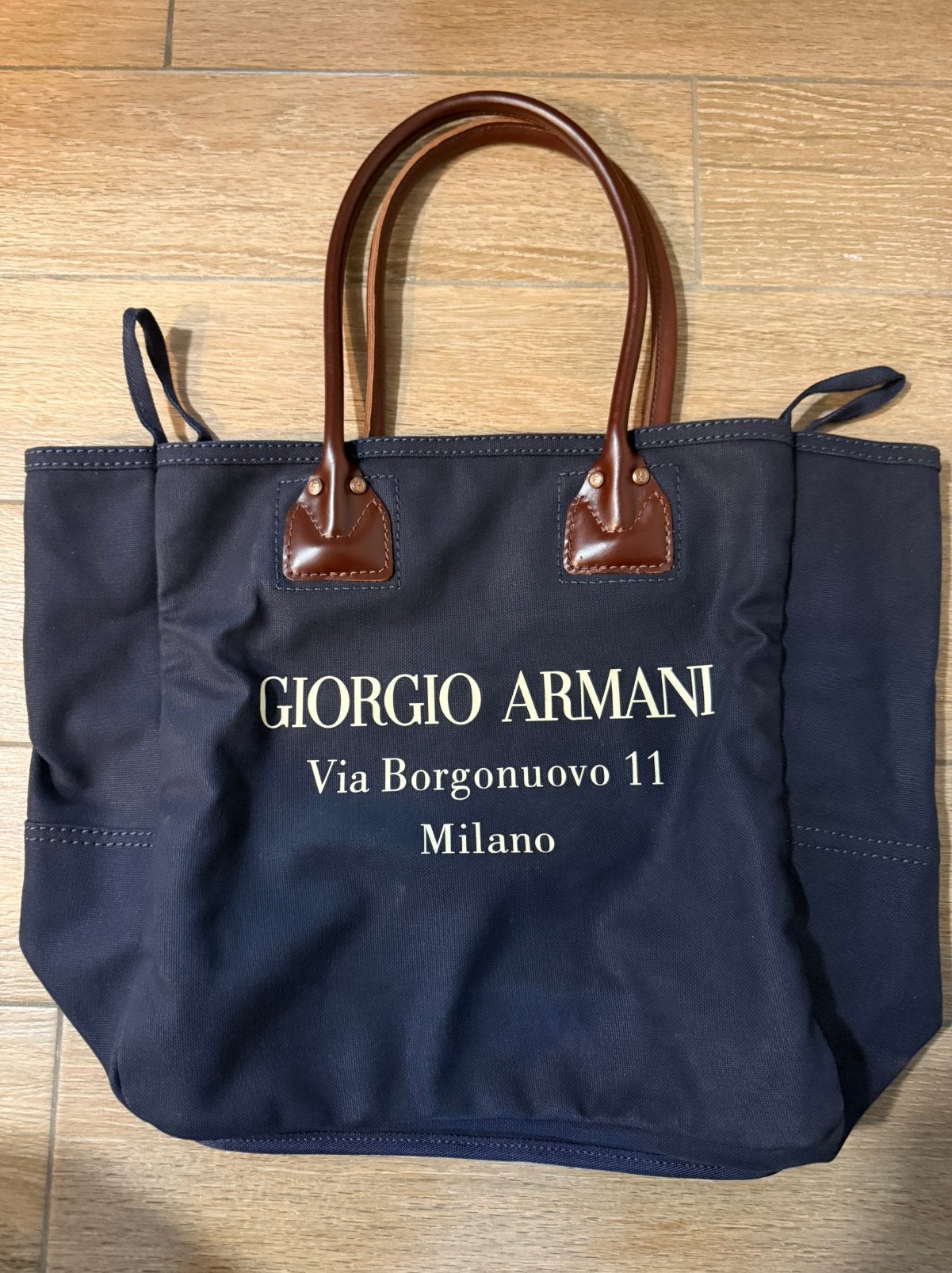 Sac armani poignées cuir NEUF jamais porté, Enlèvement, Neuf