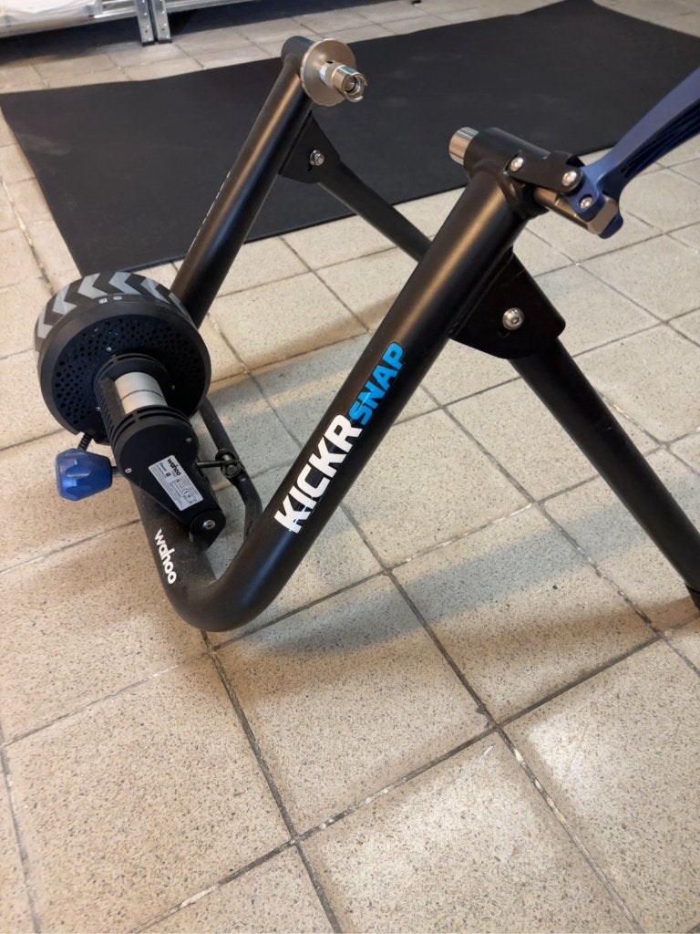 Wahoo KICKR SNAP fietstrainer complete set + mat + Schwalbe, Fietsen en Brommers, Ophalen, Zo goed als nieuw, Wahoo