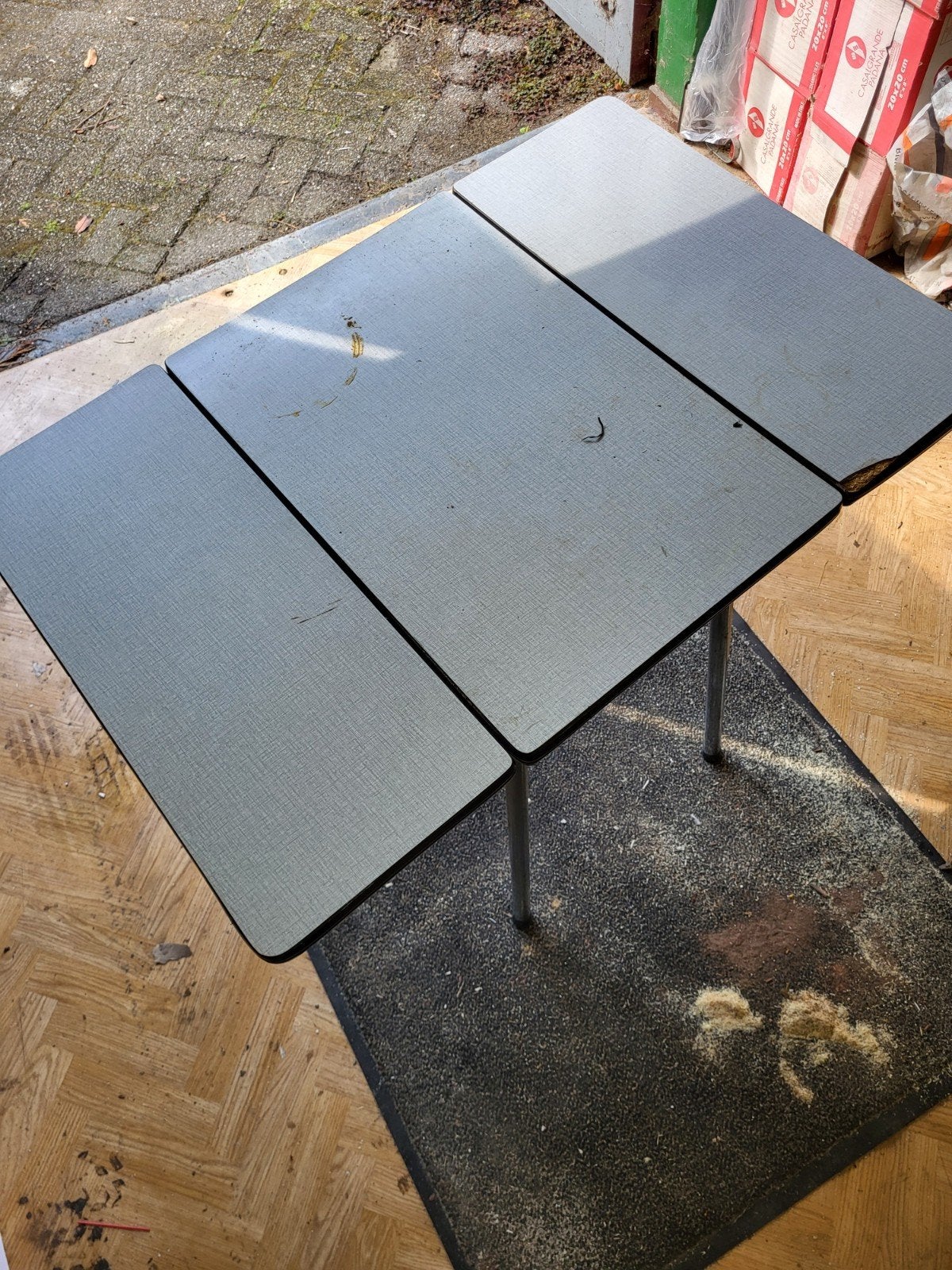 Vintage formica tafeltje, Ophalen