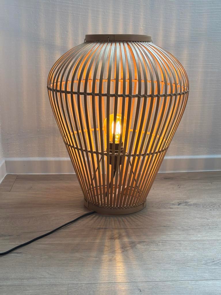 Rotan lamp, Huis en Inrichting, Ophalen, Zo goed als nieuw