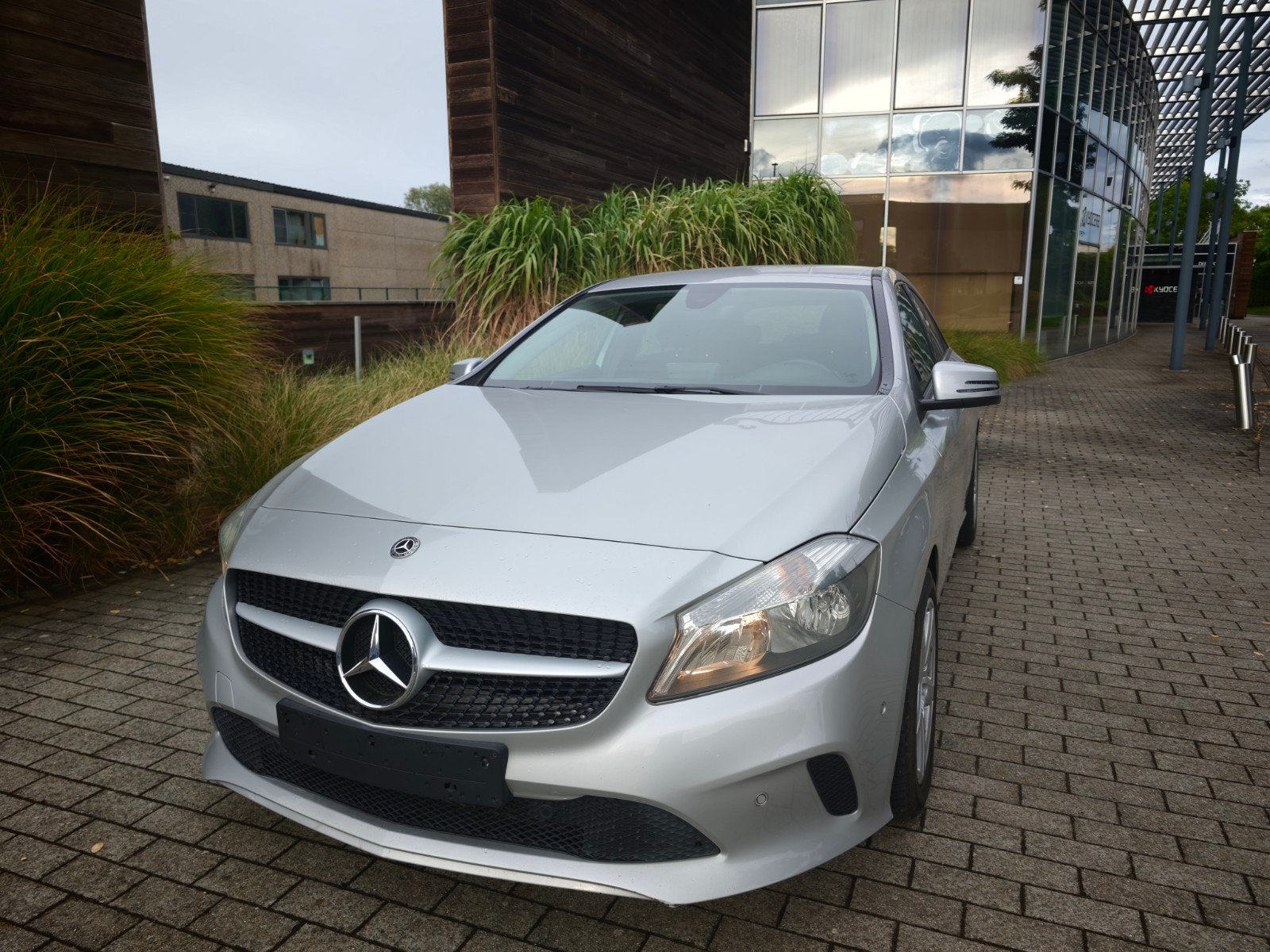 Mercedes classe A/ année 2018 / 120.000 km / essence, Autos, Classe A, Achat, Euro 6, Entreprise