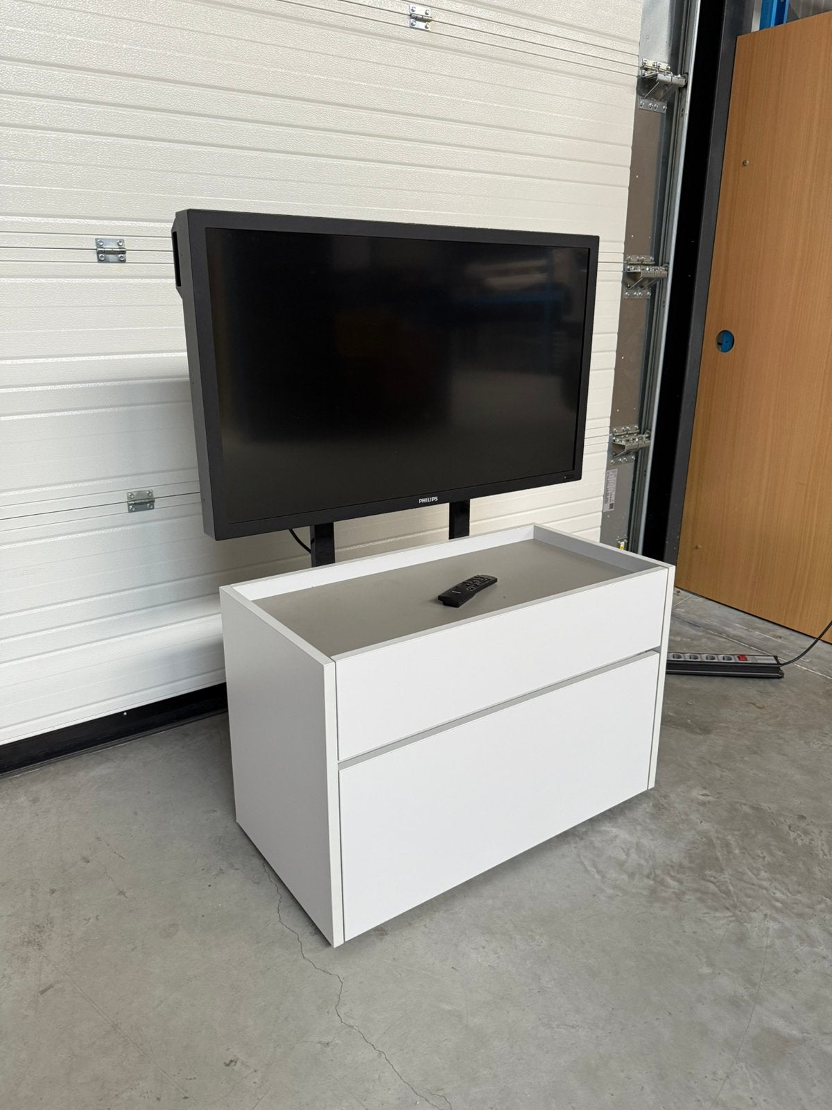Tv phillips inclusief opbergkast met steun, Autres essences de bois, Enlèvement, Utilisé, 50 à 100 cm