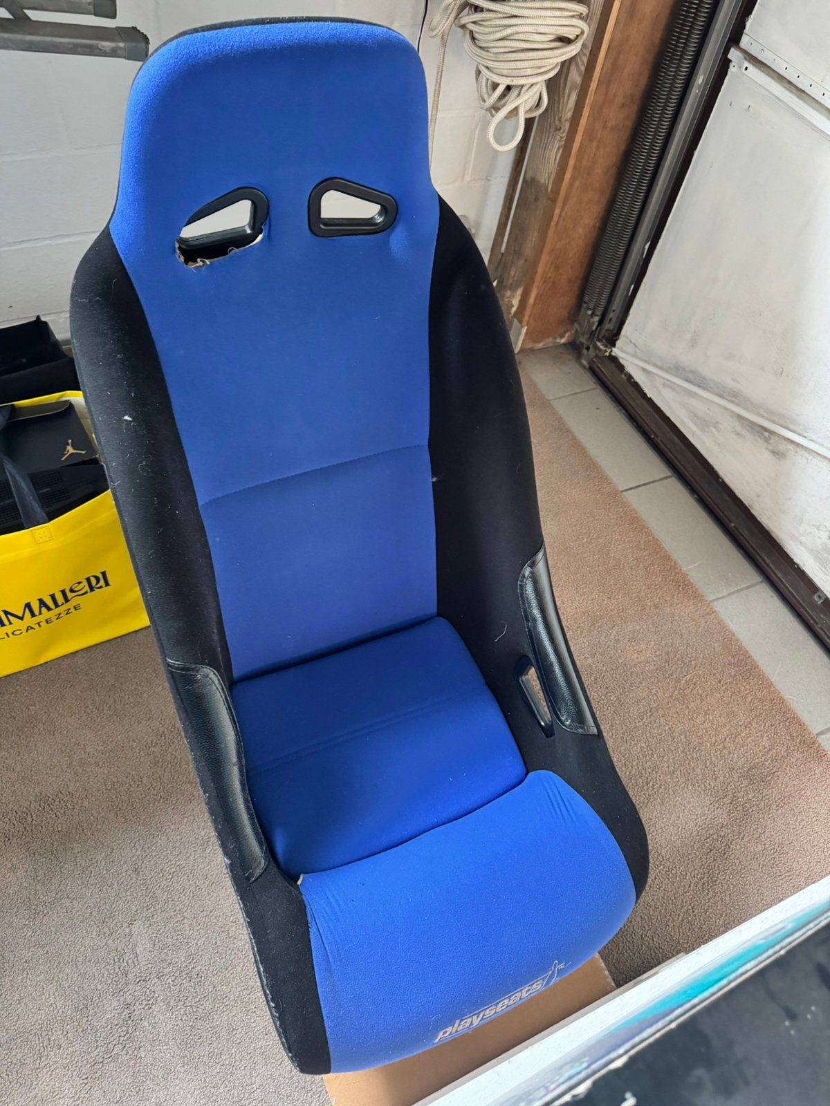 Playseat met tafeltje voetsteun en stuur, Games en Spelcomputers, Games | Overige, Ophalen, Gebruikt, 1 speler, Racen en Vliegen