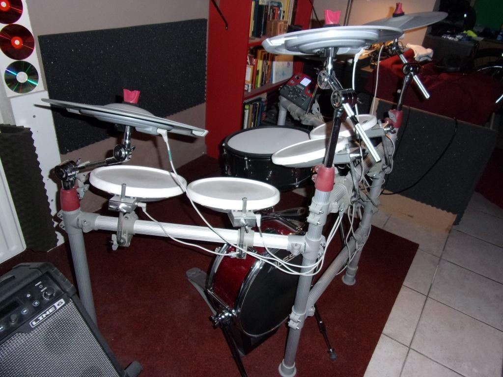 Kat KT3 elektrisch drumstel met mesh snare en basdrum, Muziek en Instrumenten, Drumstellen en Slagwerk, Ophalen, Gebruikt, Elektronisch