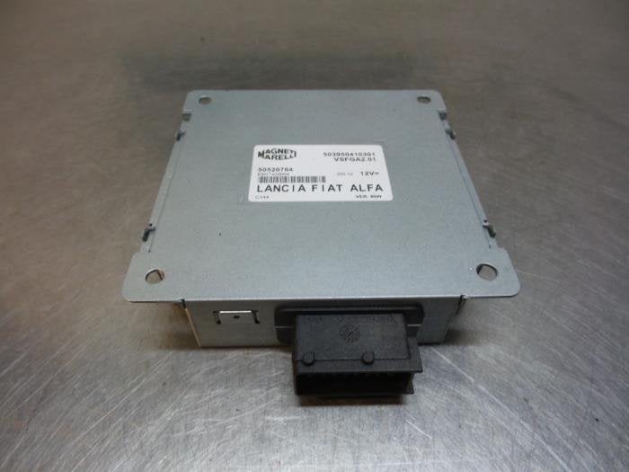 Module radio d'un Alfa Romeo Mito, -, Utilisé, Alfa Romeo, -