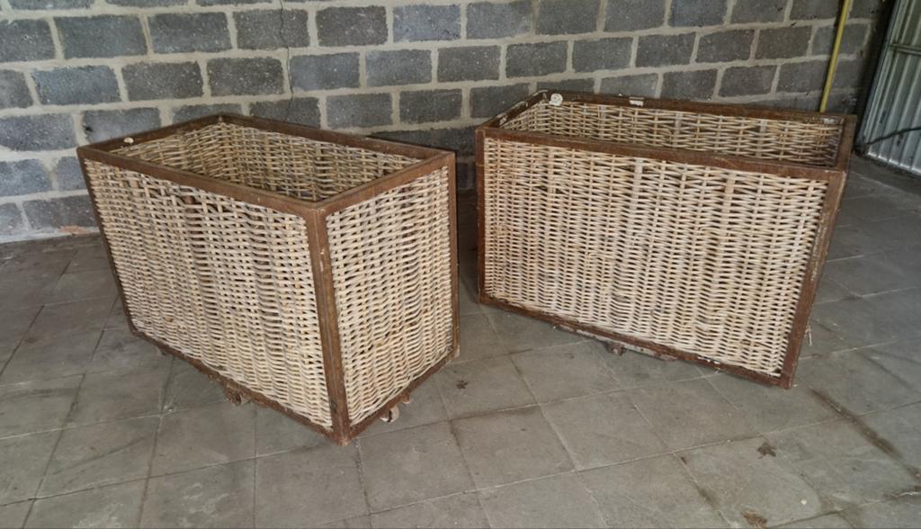 Authentieke Franse fabrieks trolley, Ophalen