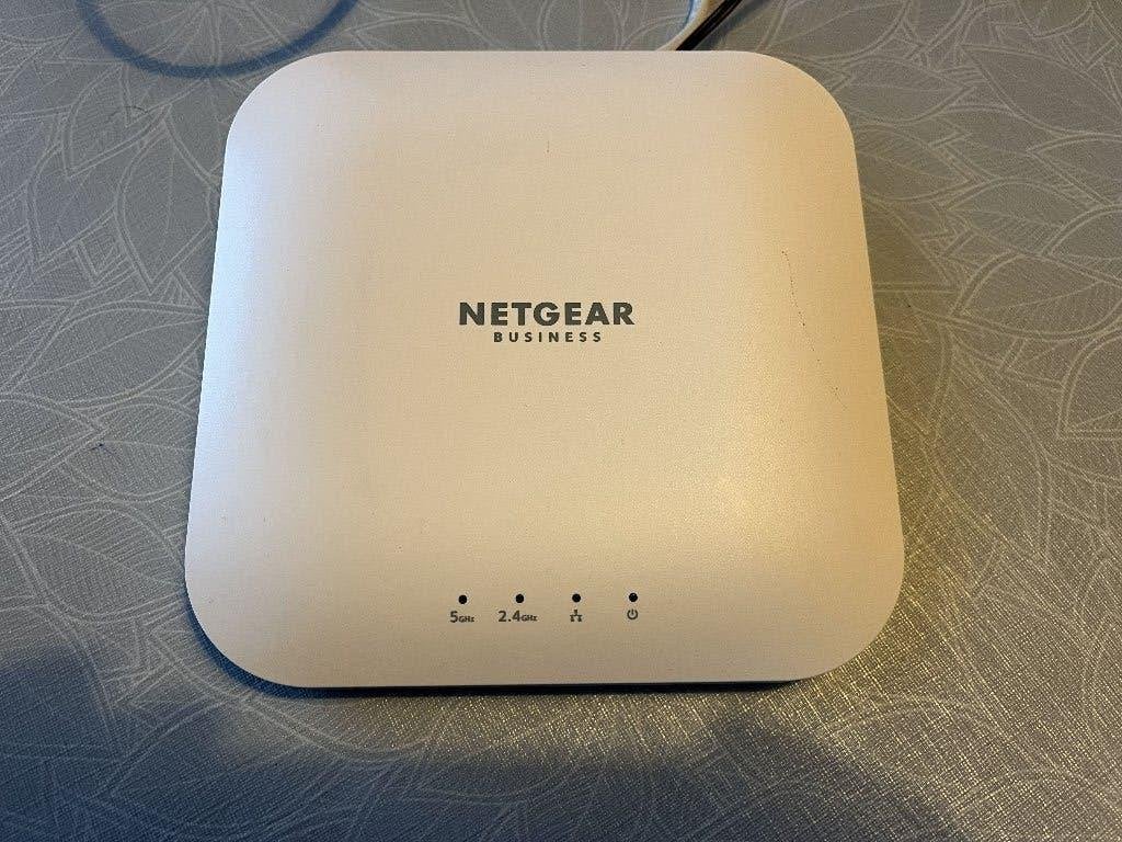 NETGEAR AX1800 Wi-Fi Extender, Ophalen, Zo goed als nieuw, Netgear