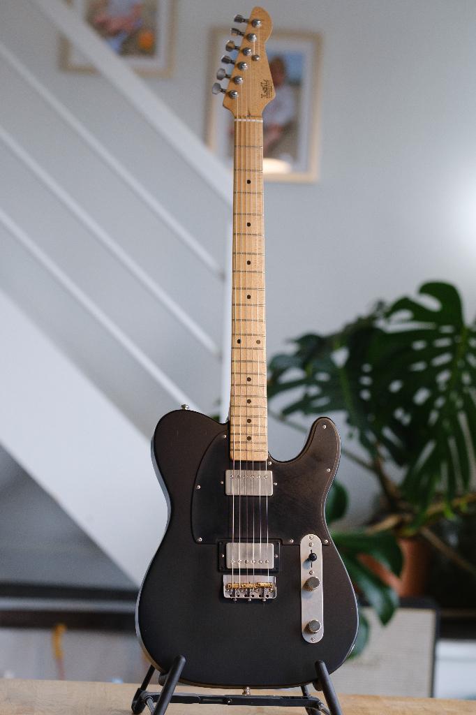 Guitare LsL Baribone One Baritone Humbuker ThroBak PAF, Muziek en Instrumenten, Ophalen, Gebruikt, Solid body