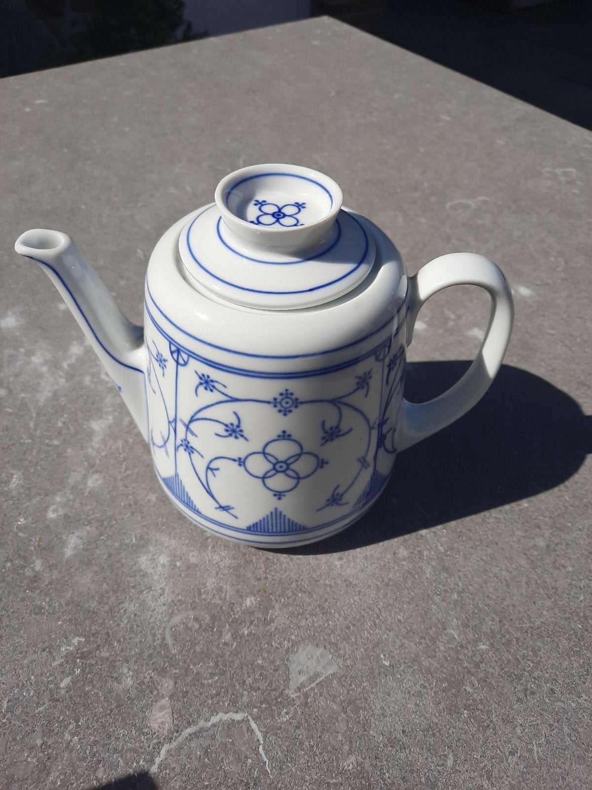 theepot Blue saks, motief boch copenhague, Ophalen of Verzenden