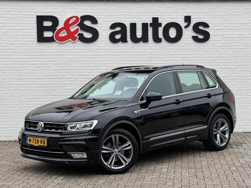 Volkswagen Tiguan 1.4 TSI ACT R-line Led Adaptieve cruise Na, Auto's, Volkswagen, Zwart, Zwart, Bedrijf, Handgeschakeld