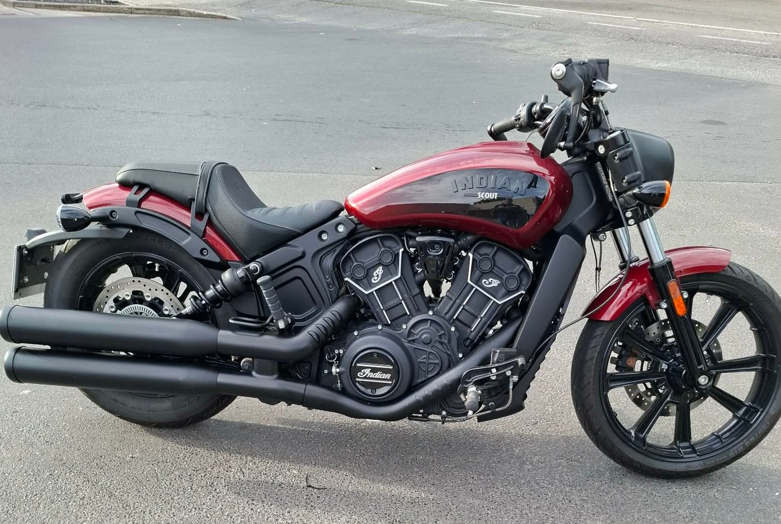 Indian scout bomber « etat neuve «, Motoren, Ophalen
