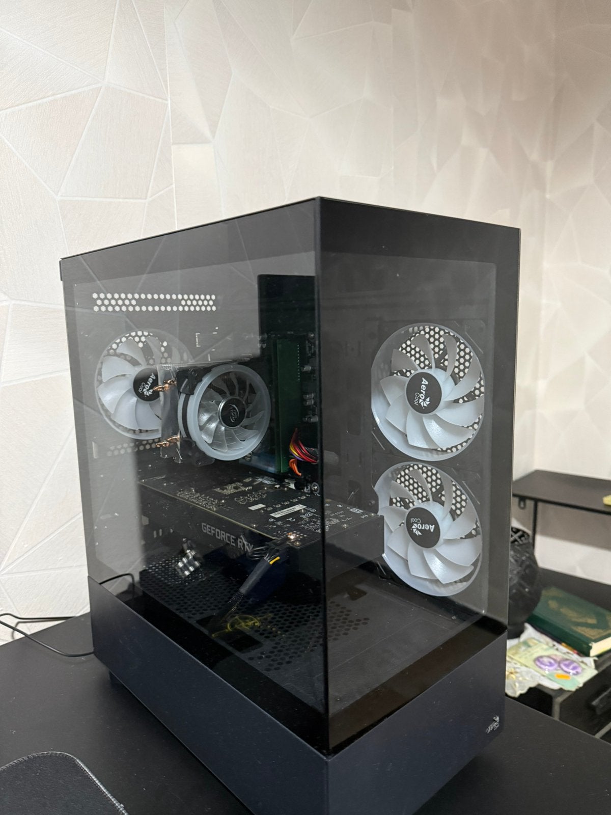 Gaming pc moet nu weg!, Enlèvement, Comme neuf, Gaming, SSD