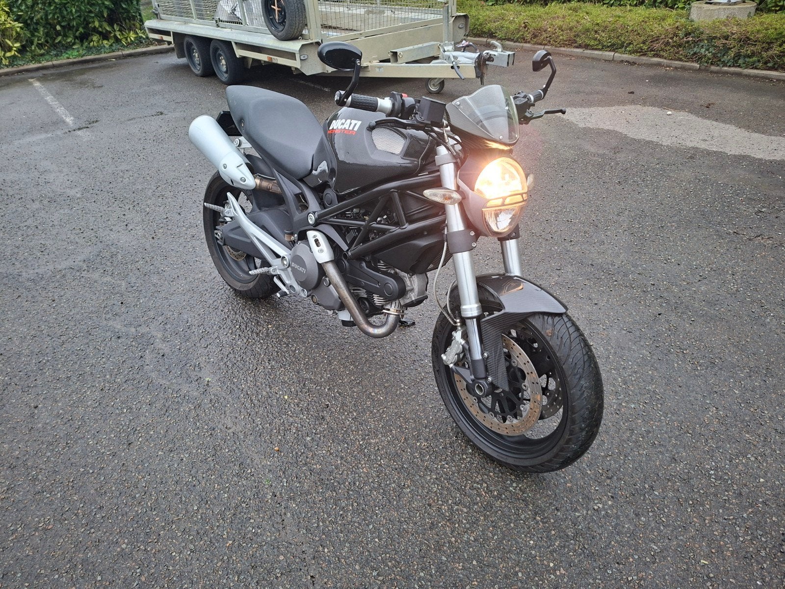 Ducati Monster 696 18000km en parfait état, 696 cm³, 2 cylindres, Naked bike, Neuf