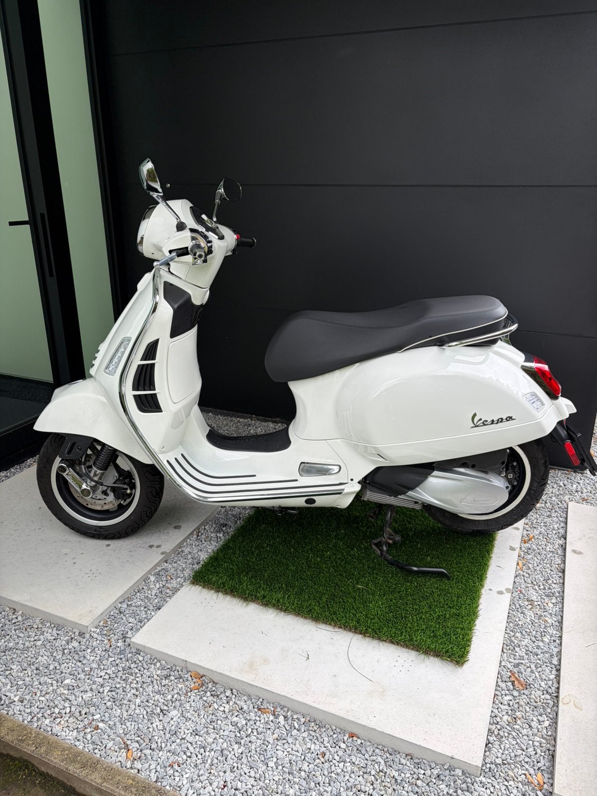 Vespa GTS 300 Super, Ophalen, Zo goed als nieuw