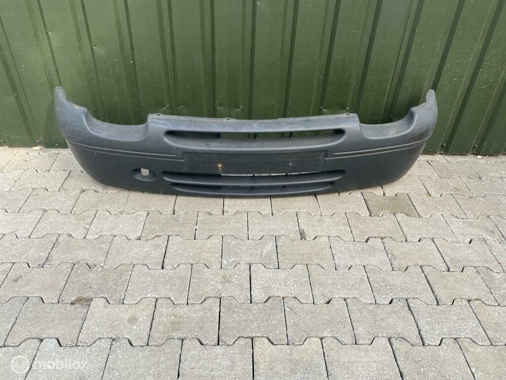 Voorbumper renault twingo 7700420889 Origineel, Utilisé, Avant, Enlèvement ou Envoi, Pare-chocs
