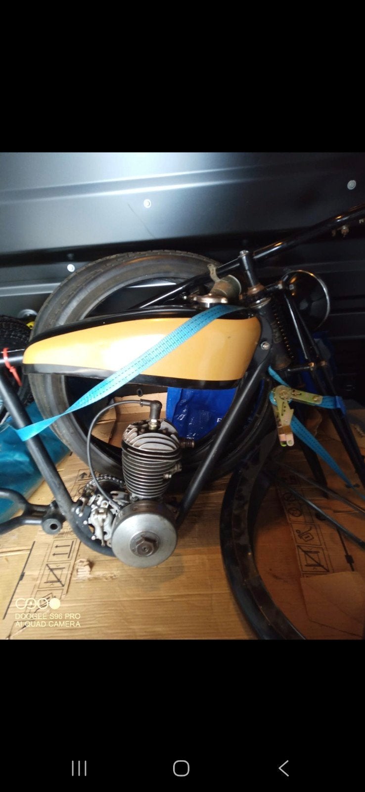 motobecane b1v2, Ophalen of Verzenden