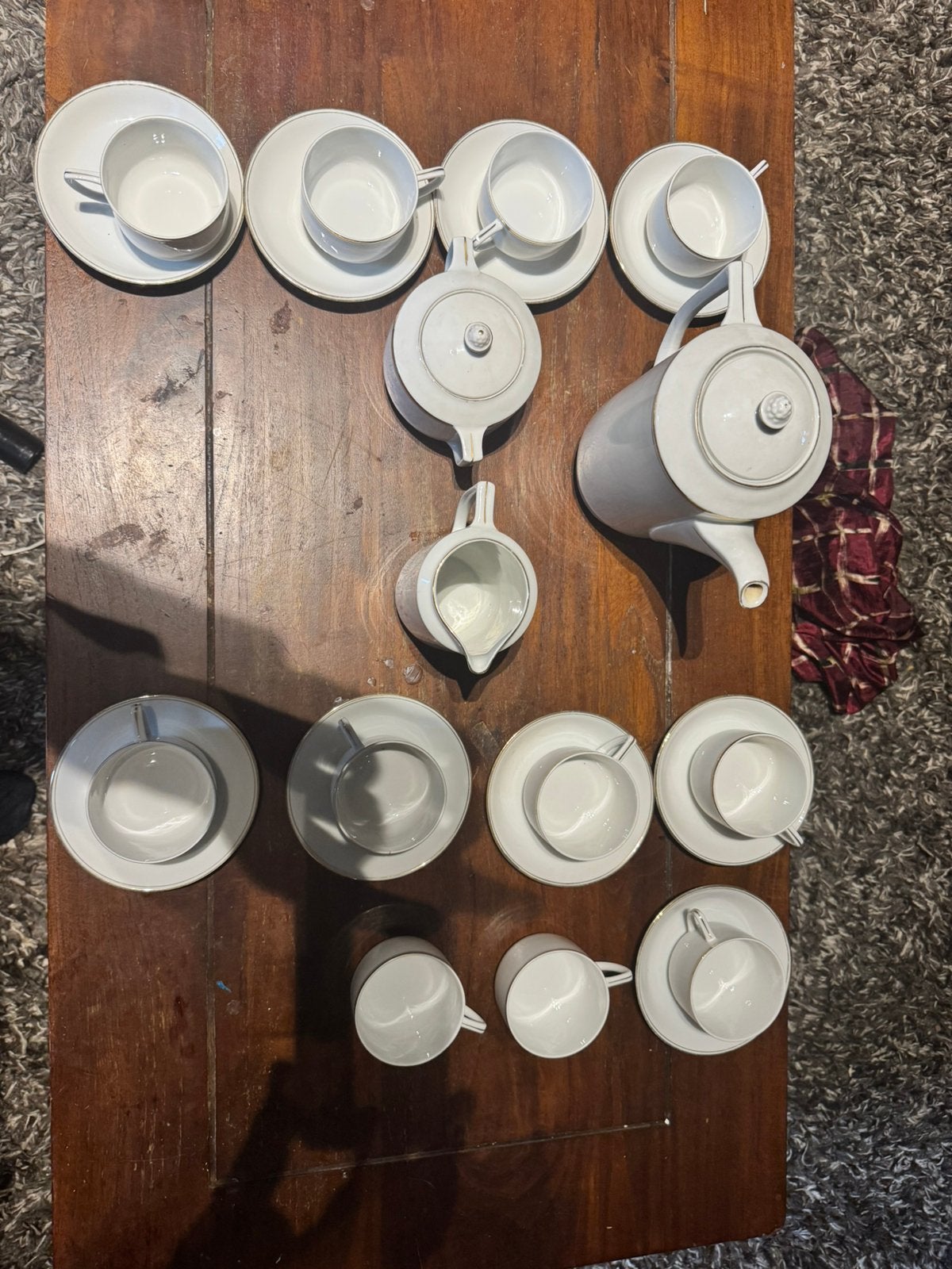Antiek 23-delig Victoria Czecho-Slovakia koffiese – nr. 206, Enlèvement