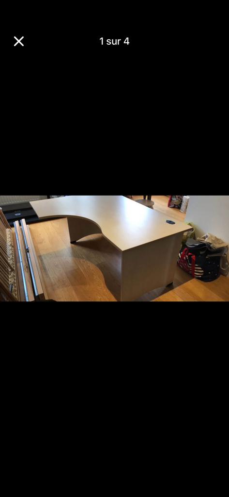 Bureau d'angle, Ophalen, Zo goed als nieuw