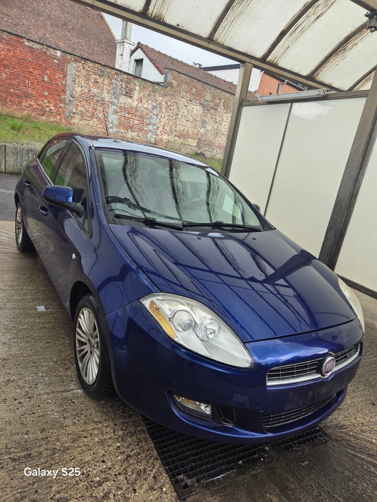 FIAT BRAVO 1.6 Diesel
// Prix : 1500€, Achat, Entreprise, Diesel, Bravo