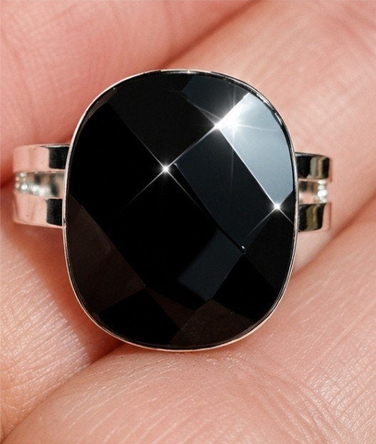 ZILVEREN RING, Handtassen en Accessoires, Nieuw, Ophalen of Verzenden, Met edelsteen, Dame