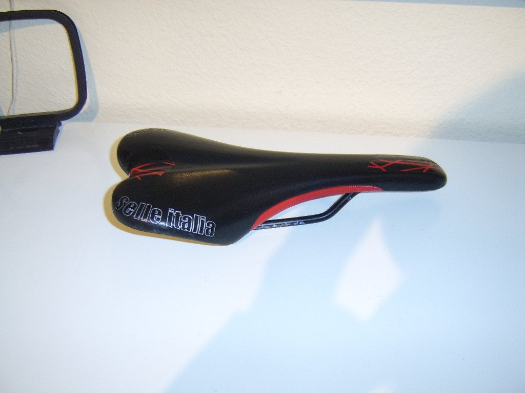 Selle Italia, Enlèvement ou Envoi, Comme neuf, Selle